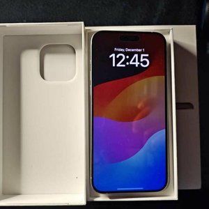 Iphone 15 pro max 1TB unlocked Black Titanium